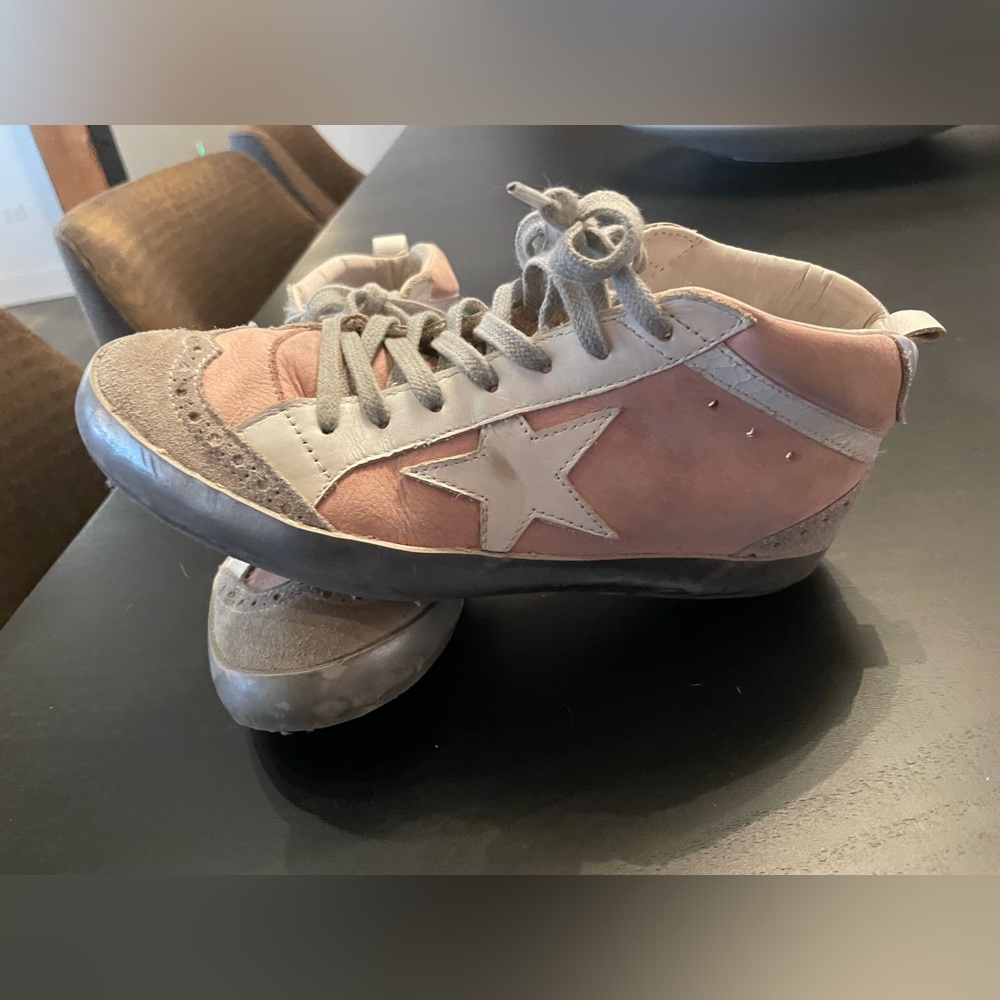 Golden Goose
Mid Star sneakers
